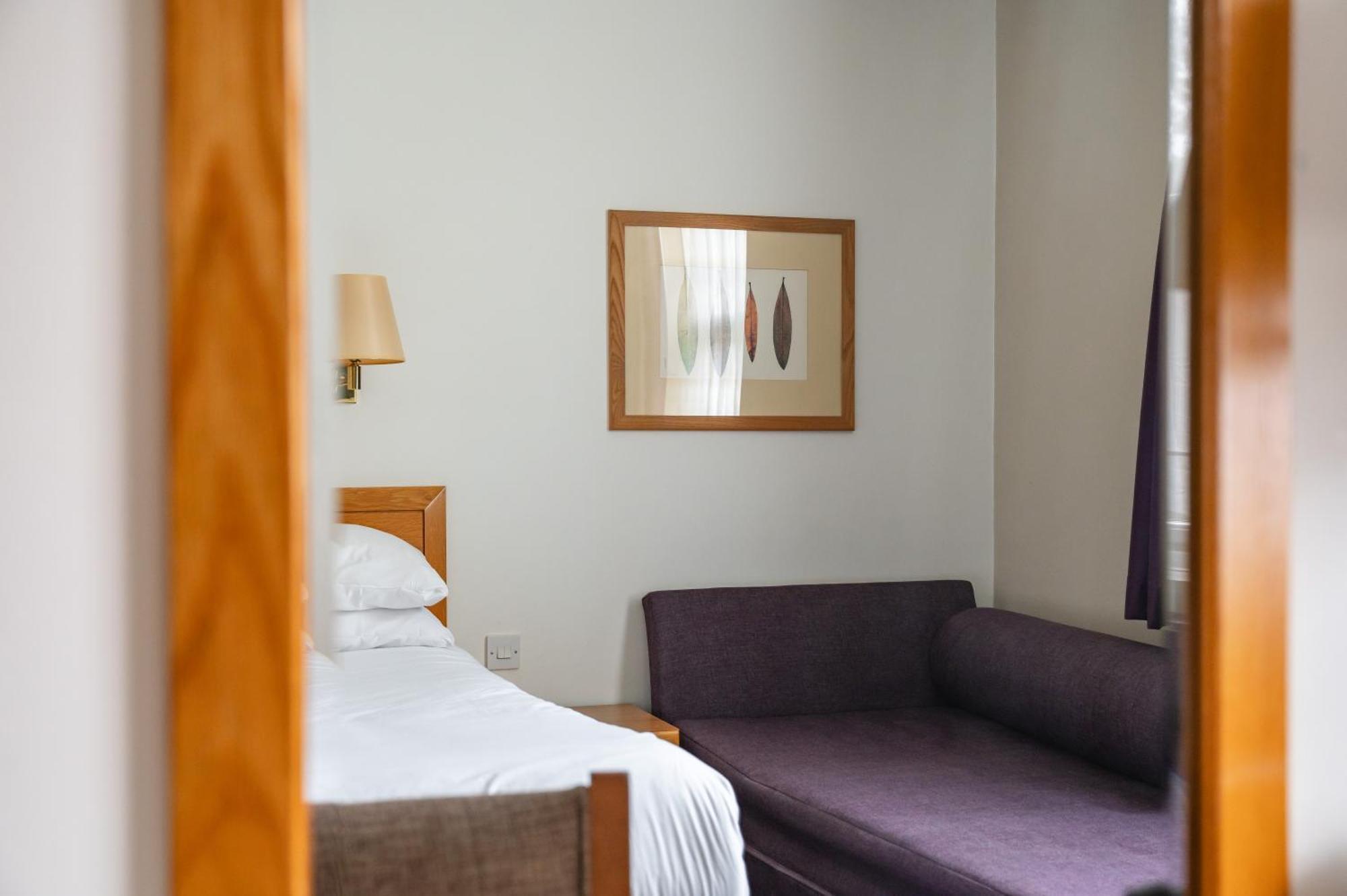 Milestone Peterborough Hotel A1M, Sure Hotel Collection By Best Western Stilton Exterior foto