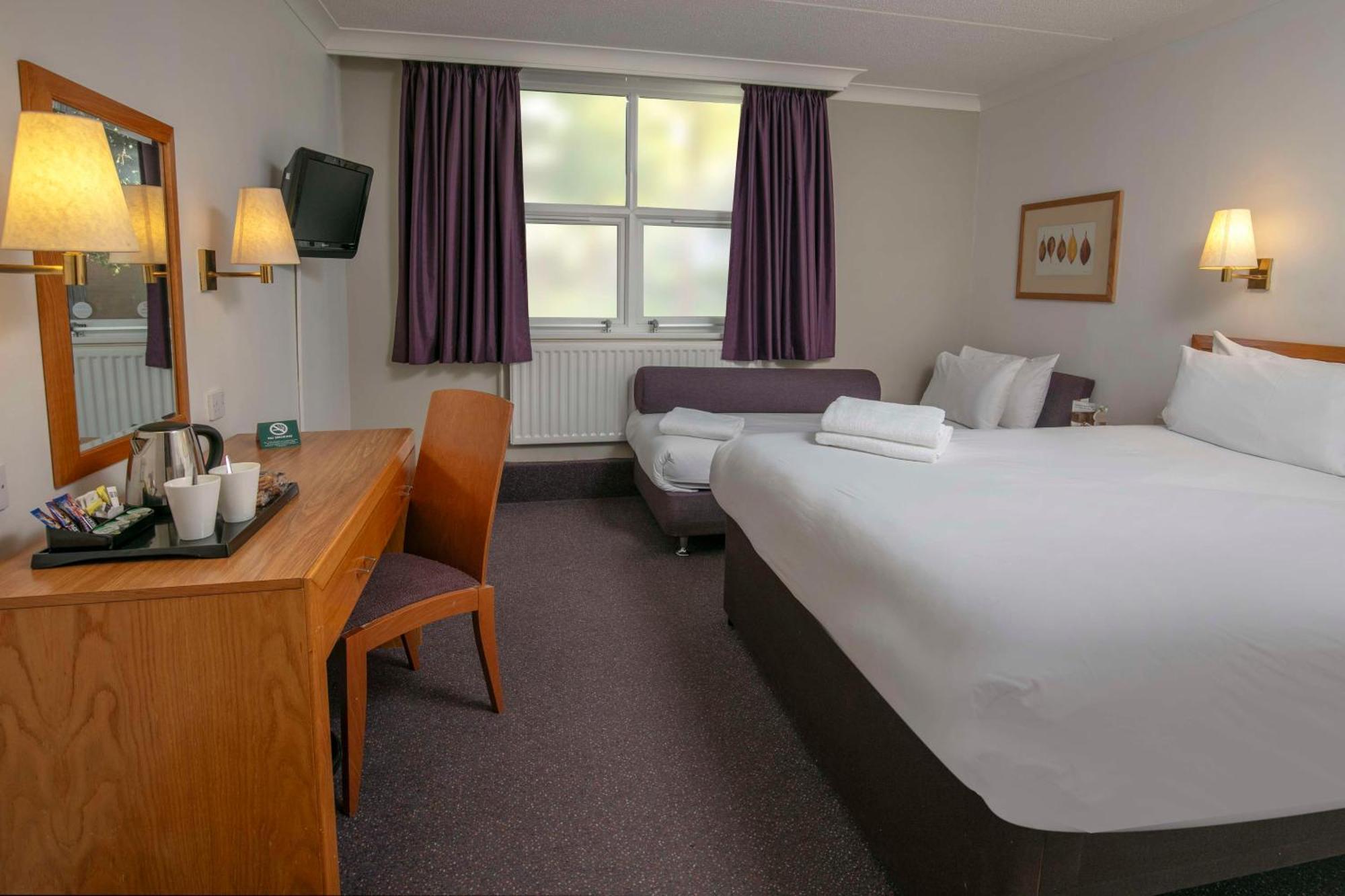 Milestone Peterborough Hotel A1M, Sure Hotel Collection By Best Western Stilton Exterior foto